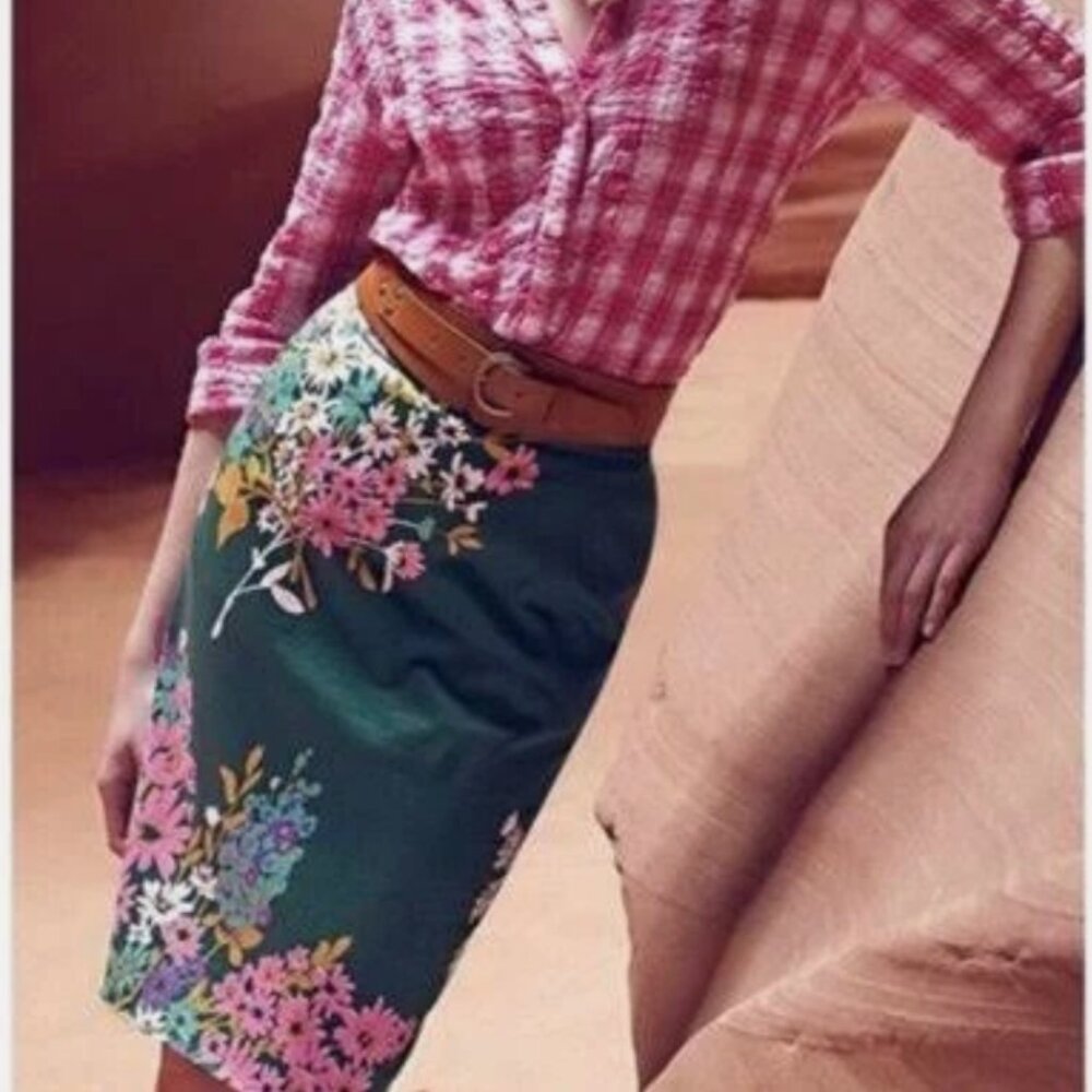Anthropologie Odille Abronia Green Floral Pencil Skirt Twee 2000s vintage